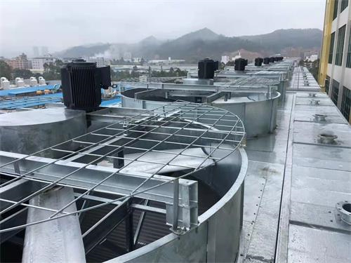 廣東冷卻塔廠家淺析冷卻塔的布風(fēng)影響散熱?(遼寧工業(yè)